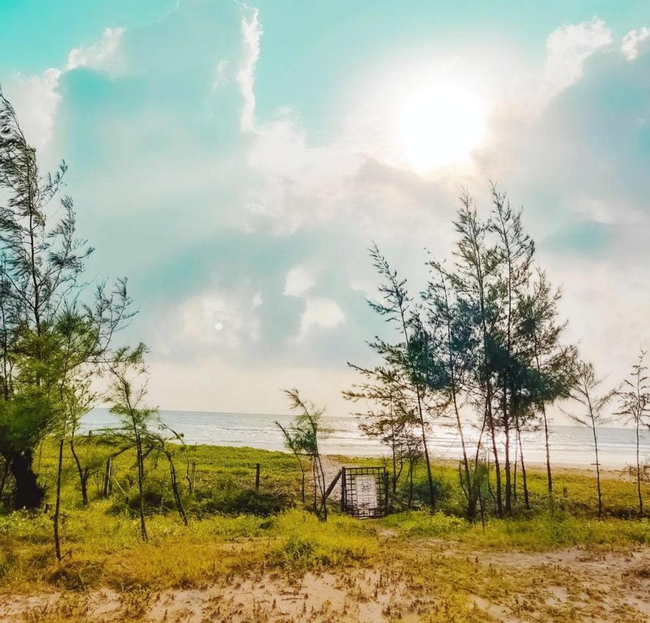 5 Mile Beach Resort Kumta Екстер'єр фото